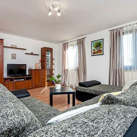 Apartment Nika Rovinj Exteriör bild