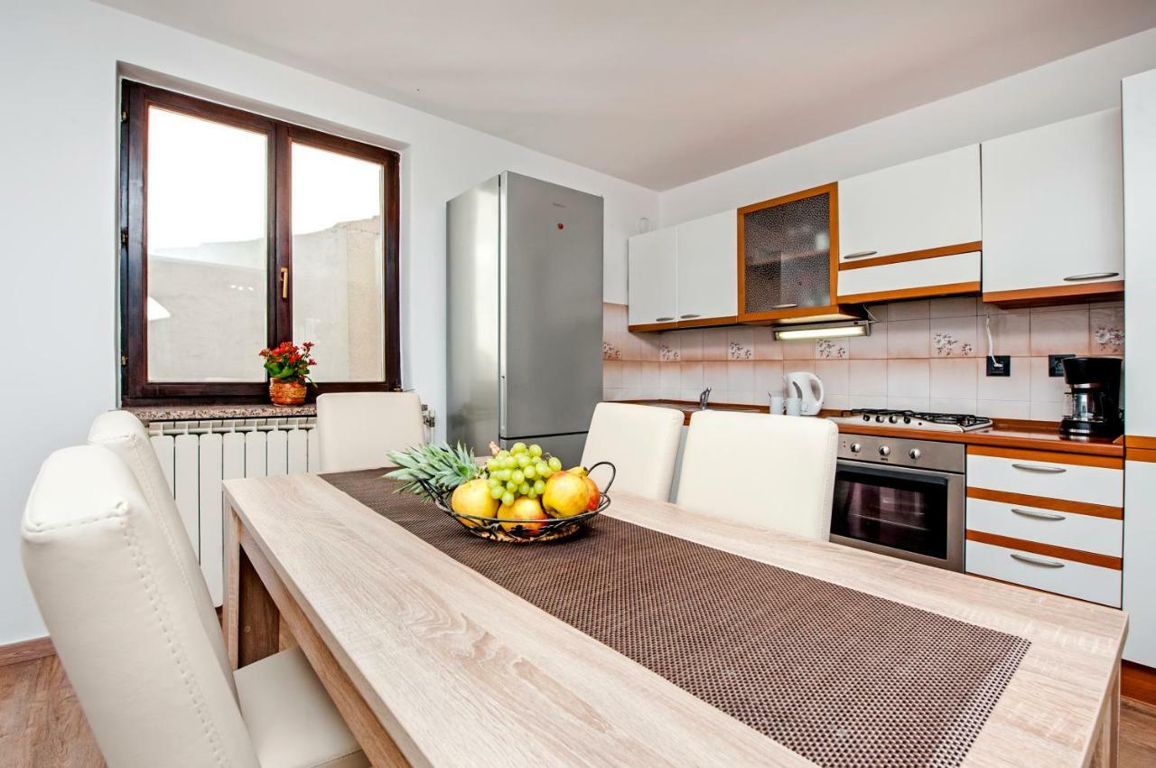Apartment Nika Rovinj Exteriör bild